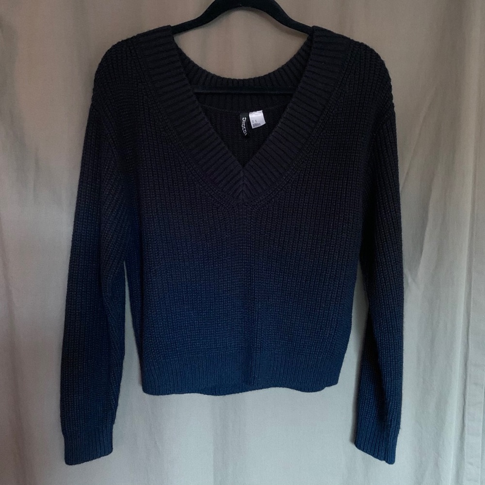 3/$20 🛍️ H&M Black Knit Sweater